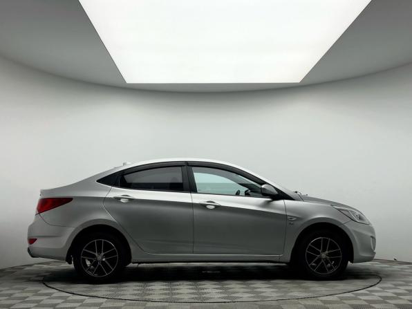 Hyundai Solaris I с пробегом 2013 года, цена 739 000 рублей, 146000 км, седан, Автокод Объявления