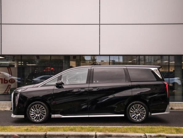 GAC M8 с пробегом 2024 года, цена 4 574 000 рублей, 39679 км, минивэн, Автокод Объявления