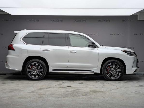 Lexus LX III Рестайлинг 2 с пробегом 2019 года, цена 10 997 000 рублей, 62366 км, внедорожник, Автокод Объявления