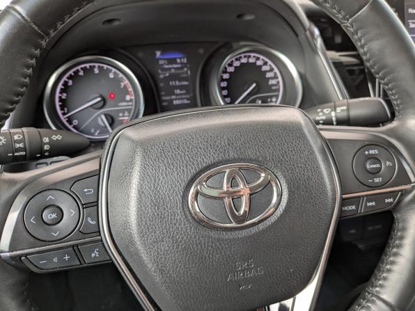 Toyota Camry VIII (XV70) Рестайлинг с пробегом 2021 года, цена 3 330 000 рублей, 88016 км, седан, Автокод Объявления