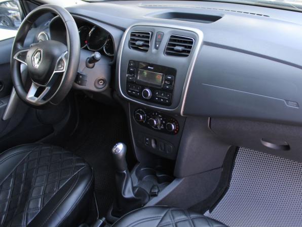 Renault Sandero II Рестайлинг с пробегом 2019 года, цена 1 199 000 рублей, 82800 км, хэтчбек, Автокод Объявления