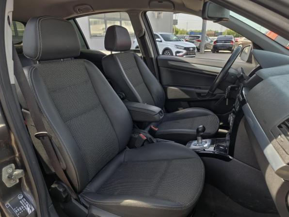 Opel Astra H Рестайлинг с пробегом 2012 года, цена 584 000 рублей, 124811 км, хэтчбек, Автокод Объявления