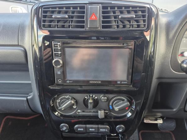 Suzuki Jimny III Рестайлинг 2 с пробегом 2014 года, цена 1 430 000 рублей, 113983 км, внедорожник, Автокод Объявления