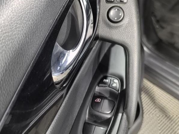Nissan Qashqai II с пробегом 2018 года, цена 1 799 000 рублей, 87144 км, внедорожник, Автокод Объявления