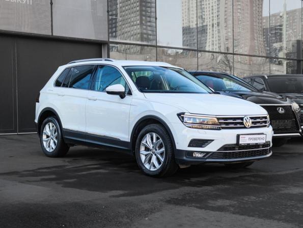 Volkswagen Tiguan II с пробегом 2017 года, цена 2 995 000 рублей, 71000 км, внедорожник, Автокод Объявления