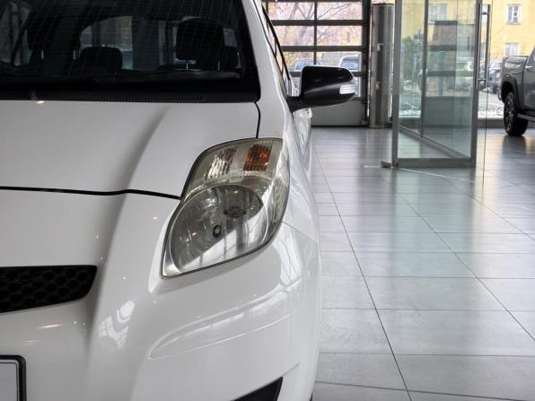 Toyota Vitz II (XP90) с пробегом 2009 года, цена 645 000 рублей, 173000 км, хэтчбек, Автокод Объявления