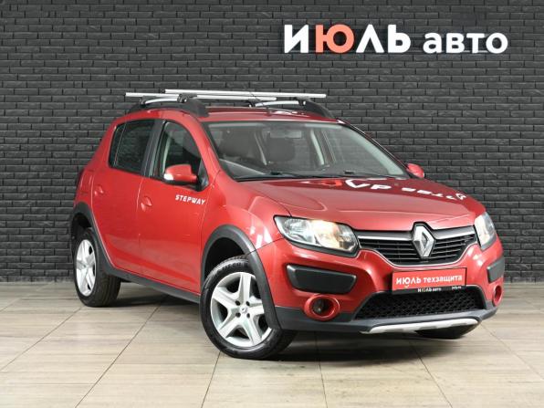 Renault Sandero II с пробегом 2017 года, цена 1 170 000 рублей, 119261 км, хэтчбек, Автокод Объявления
