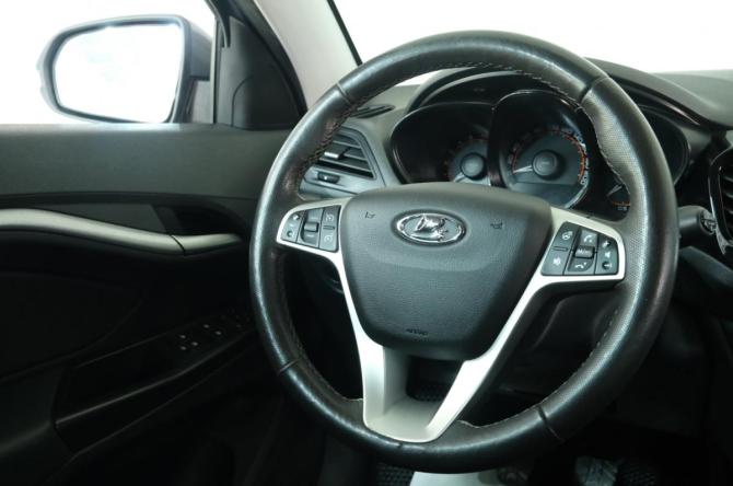 Lada (ВАЗ) Vesta I с пробегом 2021 года, цена 1 299 000 рублей, 59360 км, универсал, Автокод Объявления
