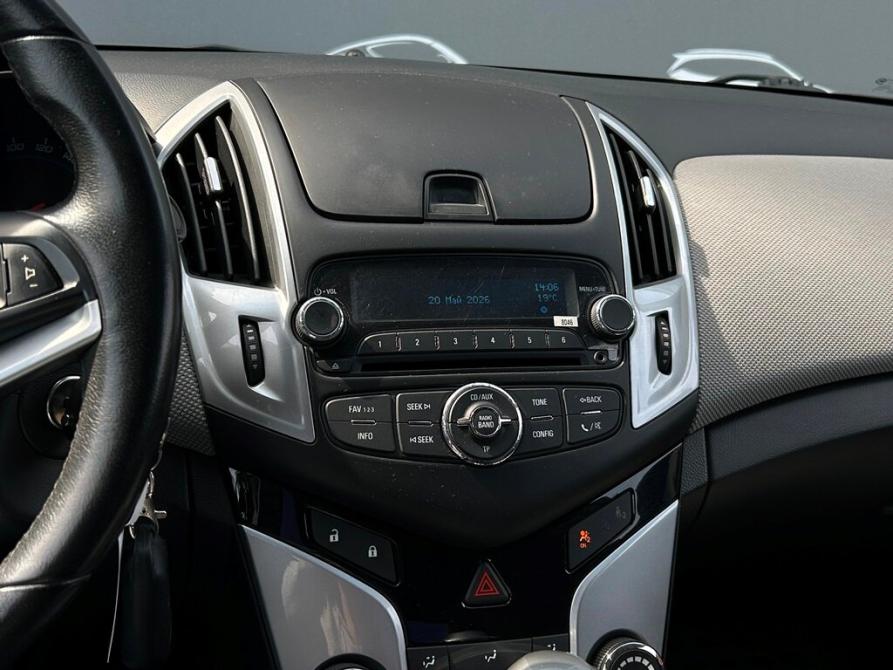 Chevrolet Cruze I Рестайлинг Санкт-Петербург  - изображение 16