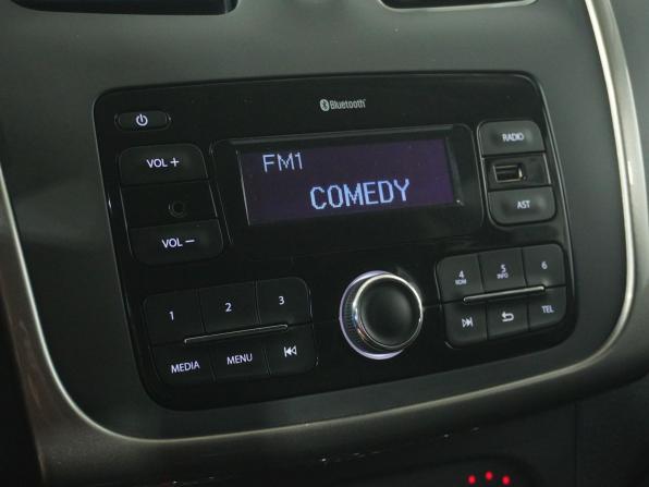 Renault Sandero II Рестайлинг с пробегом 2020 года, цена 1 185 000 рублей, 103676 км, хэтчбек, Автокод Объявления