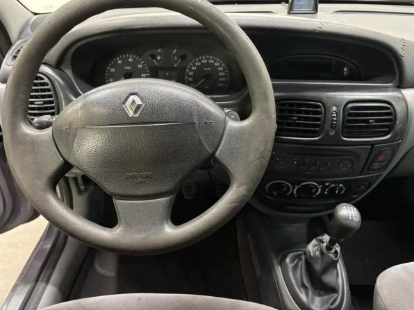Renault Megane I Рестайлинг с пробегом 2000 года, цена 196 000 рублей, 269000 км, хэтчбек, Автокод Объявления