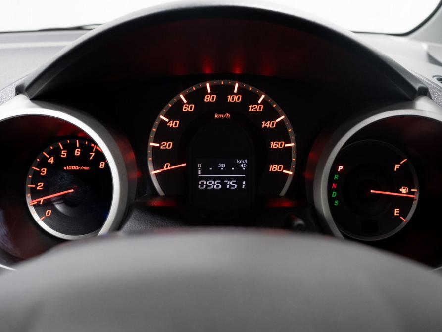 Honda Fit II Чита  - изображение 10