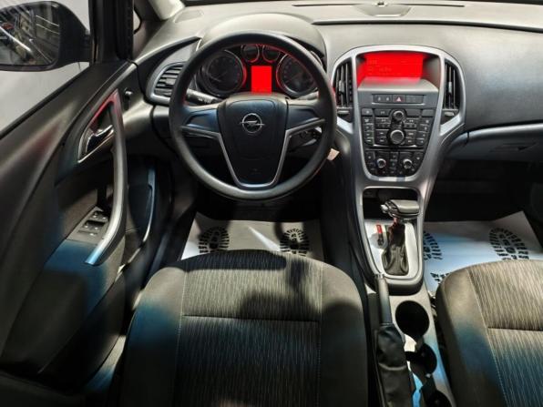 Opel Astra J Рестайлинг с пробегом 2014 года, цена 855 000 рублей, 152854 км, седан, Автокод Объявления
