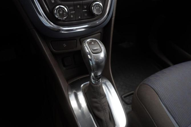 Opel Mokka I с пробегом 2013 года, цена 1 179 000 рублей, 168000 км, внедорожник, Автокод Объявления