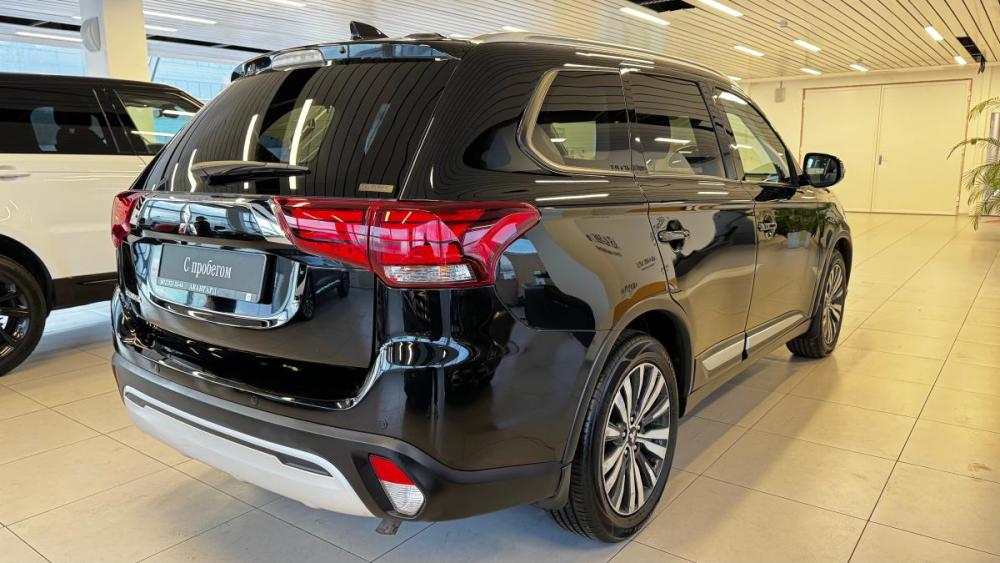 Mitsubishi Outlander III Рестайлинг 3 Санкт-Петербург  - изображение 2