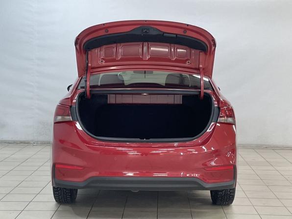 Hyundai Solaris II с пробегом 2018 года, цена 1 339 000 рублей, 96358 км, седан, Автокод Объявления