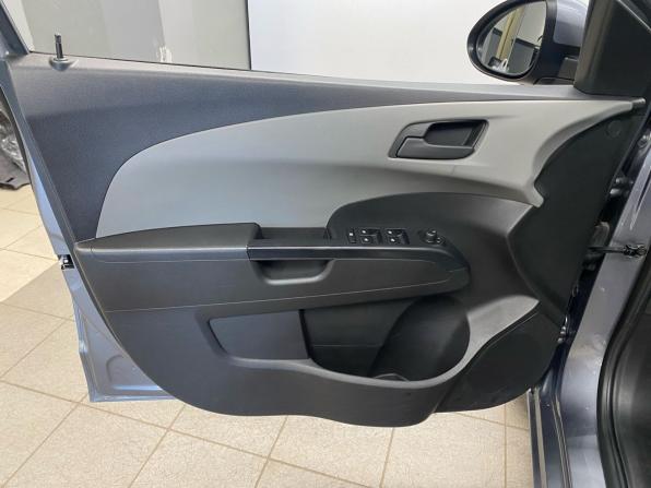 Chevrolet Aveo II с пробегом 2013 года, цена 628 000 рублей, 90000 км, седан, Автокод Объявления
