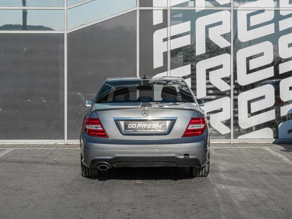Mercedes-Benz C-Класс III (W204) Рестайлинг с пробегом 2013 года, цена 1 650 000 рублей, 242335 км, седан, Автокод Объявления