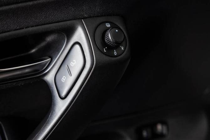 Volkswagen Polo V с пробегом 2014 года, цена 929 000 рублей, 166500 км, седан, Автокод Объявления