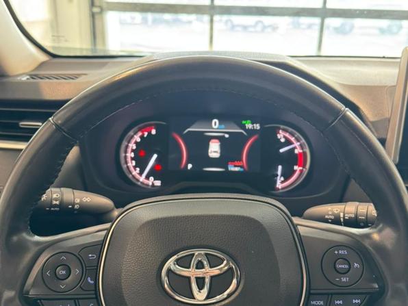 Toyota RAV4 V (XA50) с пробегом 2022 года, цена 3 415 000 рублей, 110000 км, внедорожник, Автокод Объявления
