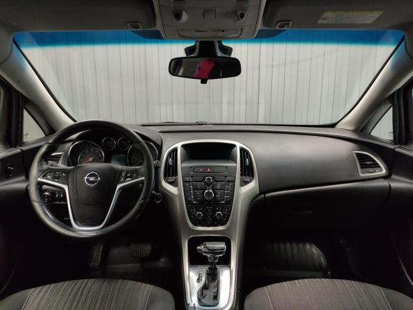 Opel Astra J с пробегом 2011 года, цена 570 000 рублей, 247870 км, хэтчбек, Автокод Объявления