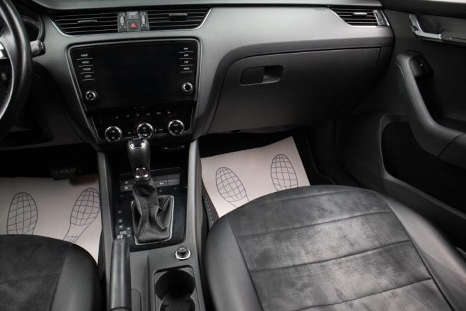 Skoda Octavia III (A7) Рестайлинг с пробегом 2017 года, цена 1 589 000 рублей, 214000 км, лифтбек, Автокод Объявления