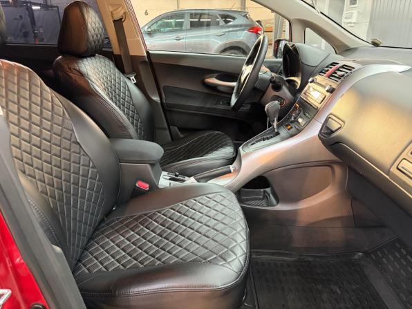 Toyota Auris I Рестайлинг с пробегом 2010 года, цена 997 000 рублей, 245809 км, хэтчбек, Автокод Объявления