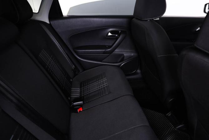 Volkswagen Polo V с пробегом 2015 года, цена 949 000 рублей, 203000 км, седан, Автокод Объявления