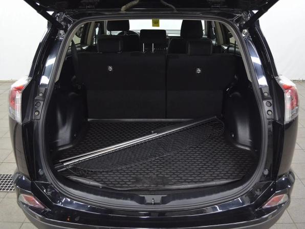 Toyota RAV4 IV (XA40) Рестайлинг с пробегом 2017 года, цена 2 450 000 рублей, 128000 км, внедорожник, Автокод Объявления
