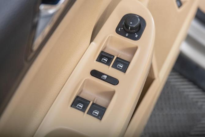 Volkswagen Passat B6 с пробегом 2006 года, цена 739 000 рублей, 181000 км, седан, Автокод Объявления