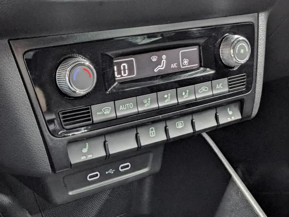 Skoda Rapid II с пробегом 2022 года, цена 1 625 000 рублей, 56429 км, лифтбек, Автокод Объявления