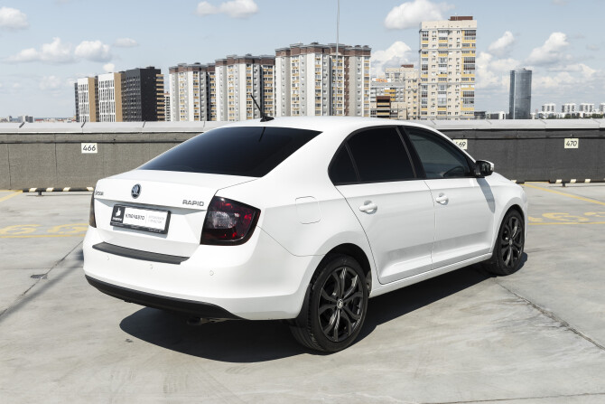 Skoda Rapid I Рестайлинг с пробегом 2017 года, цена 1 165 000 рублей, 93000 км, лифтбек, Автокод Объявления