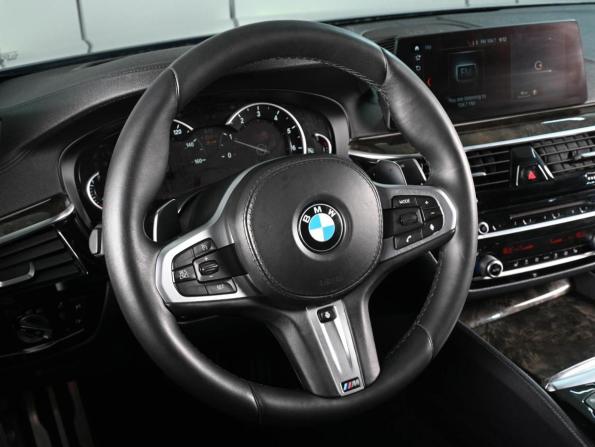 BMW 5 серии VII (G30/G31/G38) с пробегом 2018 года, цена 3 799 000 рублей, 108094 км, седан, Автокод Объявления