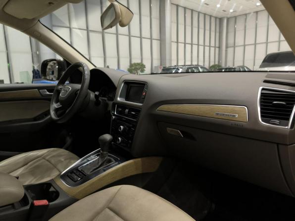 Audi Q5 I (8R) Рестайлинг с пробегом 2012 года, цена 1 450 000 рублей, 255575 км, внедорожник, Автокод Объявления