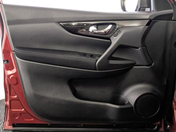 Nissan Qashqai II с пробегом 2017 года, цена 1 425 000 рублей, 80876 км, внедорожник, Автокод Объявления