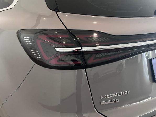 Hongqi HS5 I Рестайлинг с пробегом 2025 года, цена 3 850 000 рублей, 1543 км, внедорожник, Автокод Объявления