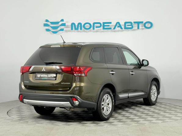 Mitsubishi Outlander III Рестайлинг 2 с пробегом 2015 года, цена 1 890 000 рублей, 113506 км, внедорожник, Автокод Объявления