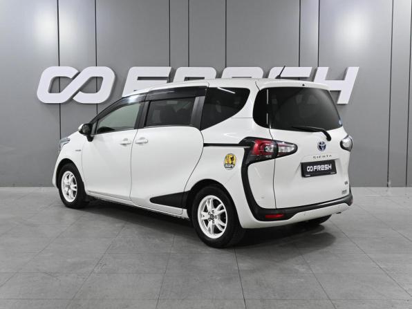 Toyota Sienta II Рестайлинг с пробегом 2020 года, цена 2 079 000 рублей, 72484 км, компактвэн, Автокод Объявления