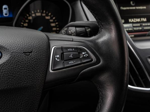 Ford Focus III Рестайлинг с пробегом 2015 года, цена 1 198 000 рублей, 234025 км, универсал, Автокод Объявления