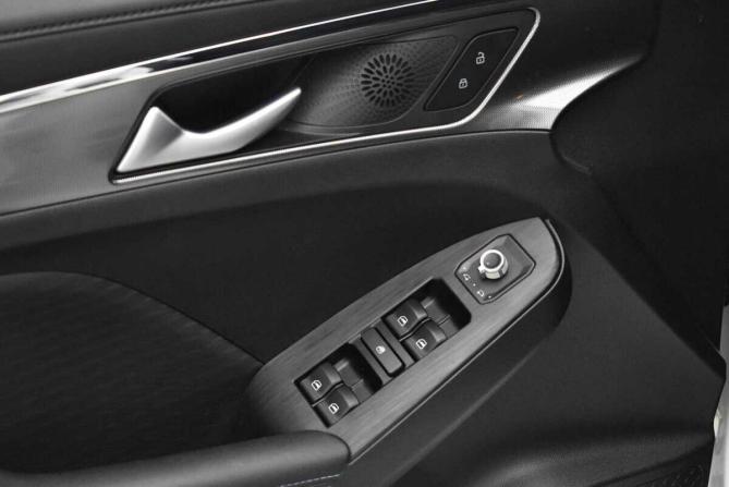 Haval Jolion I с пробегом 2024 года, цена 1 835 000 рублей, 40114 км, внедорожник, Автокод Объявления
