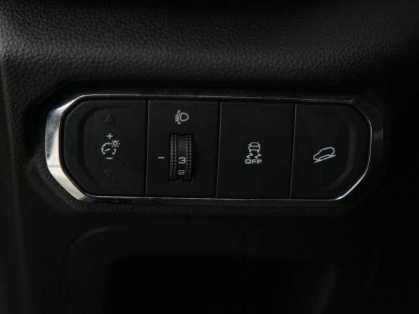 Haval Jolion I Рестайлинг с пробегом 2023 года, цена 1 878 000 рублей, 48000 км, внедорожник, Автокод Объявления