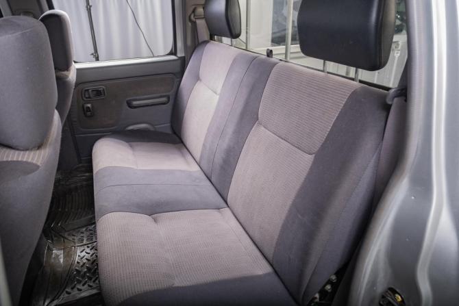 Nissan NP300 с пробегом 2012 года, цена 1 299 000 рублей, 181800 км, offers.body_type.unknown, Автокод Объявления