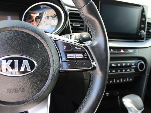 Kia Ceed III с пробегом 2021 года, цена 1 979 000 рублей, 53617 км, хэтчбек, Автокод Объявления