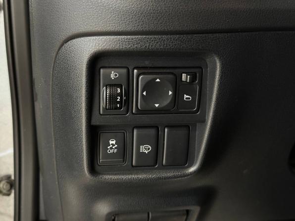 Nissan Juke I с пробегом 2012 года, цена 957 000 рублей, 123212 км, внедорожник, Автокод Объявления