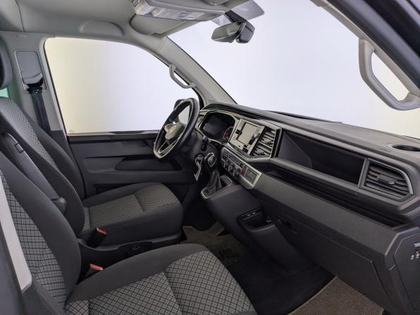Volkswagen Multivan T6 Рестайлинг с пробегом 2021 года, цена 5 350 000 рублей, 94113 км, минивэн, Автокод Объявления