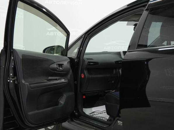 Toyota Wish II Рестайлинг с пробегом 2014 года, цена 1 540 000 рублей, 110000 км, минивэн, Автокод Объявления