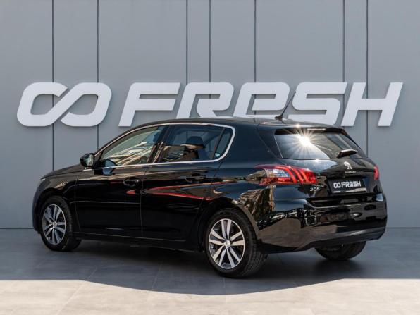 Peugeot 308 II Рестайлинг с пробегом 2019 года, цена 1 515 000 рублей, 135509 км, хэтчбек, Автокод Объявления