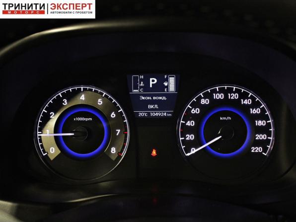 Hyundai Solaris I Рестайлинг с пробегом 2015 года, цена 1 067 000 рублей, 104921 км, седан, Автокод Объявления