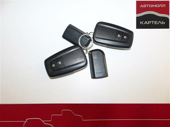 Toyota Prius IV (XW50) с пробегом 2016 года, цена 1 579 000 рублей, 153934 км, лифтбек, Автокод Объявления