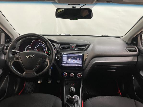 Kia Rio III Рестайлинг с пробегом 2015 года, цена 1 020 000 рублей, 119986 км, седан, Автокод Объявления